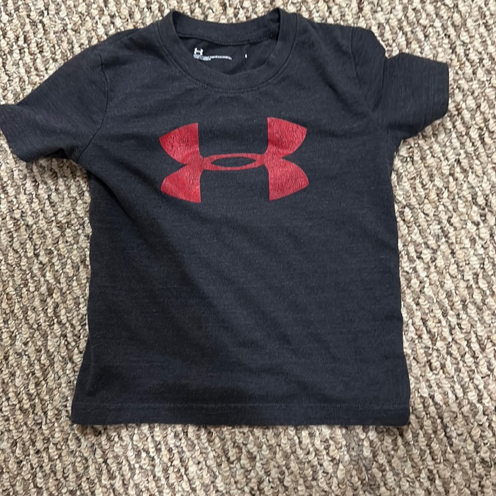 Boys 4T Under Armour tshirt